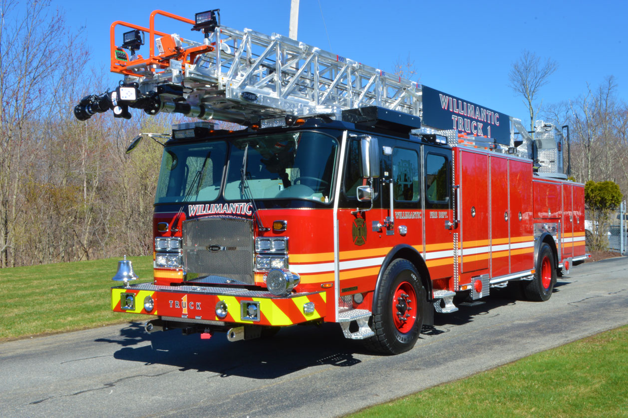 Willimantic, CT - E-One 100' Ladder