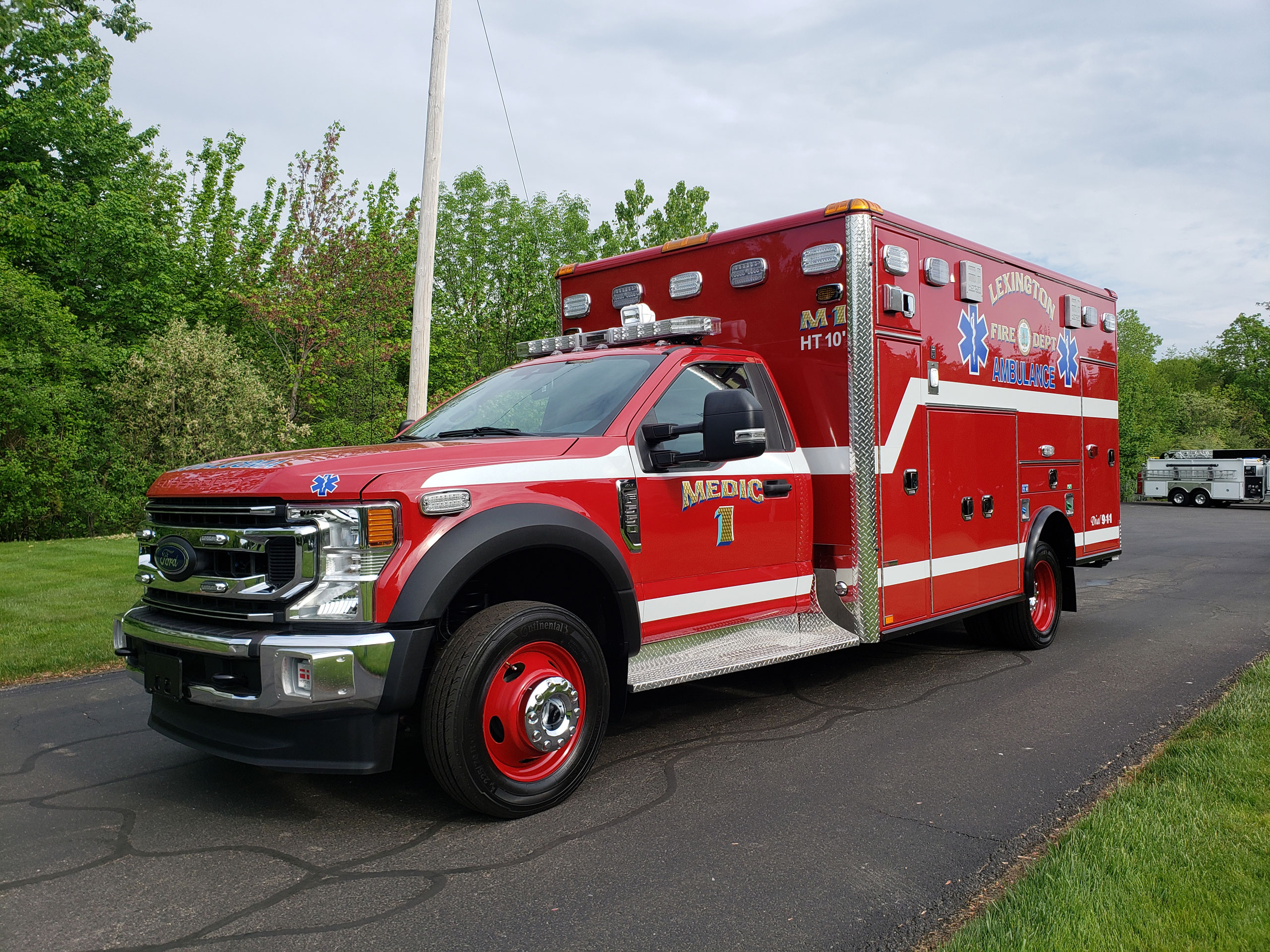 Lexington, MA - Horton | Ford F550 Type I Ambulance