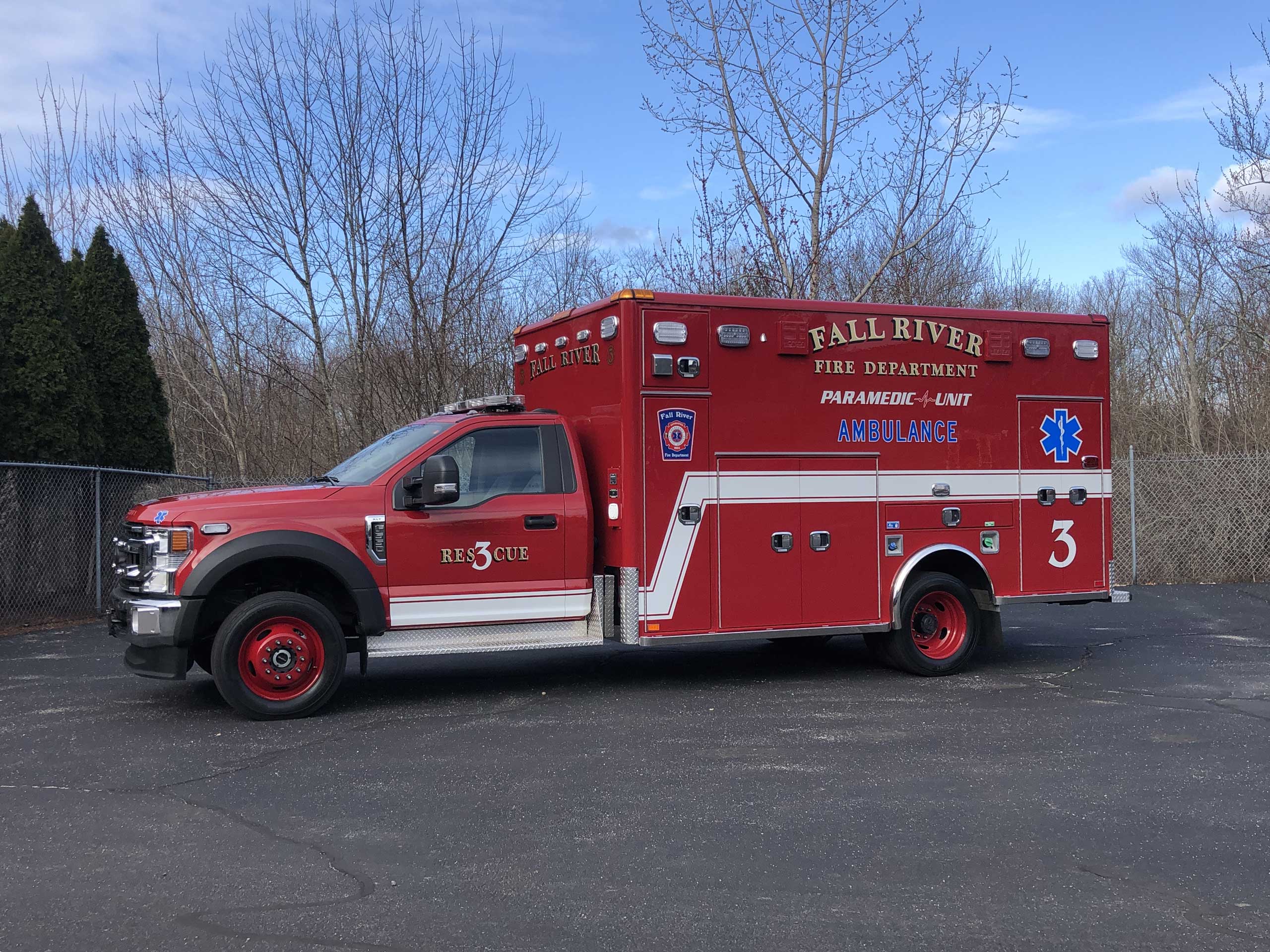 Fall River, MA - Horton / Ford F550 Type I Ambulance