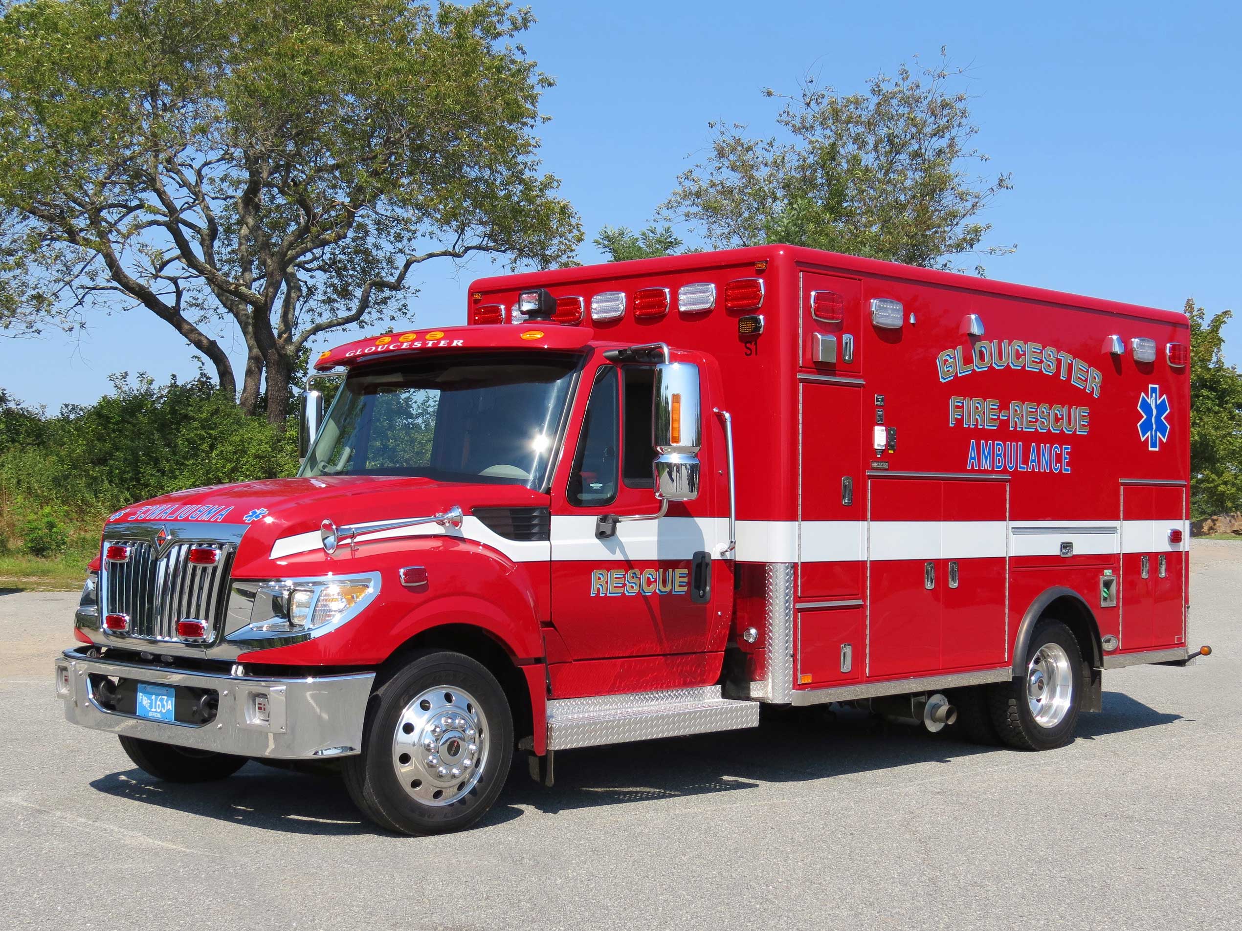 Gloucester, MA - International/Horton Model 623 Medium Duty Ambulance