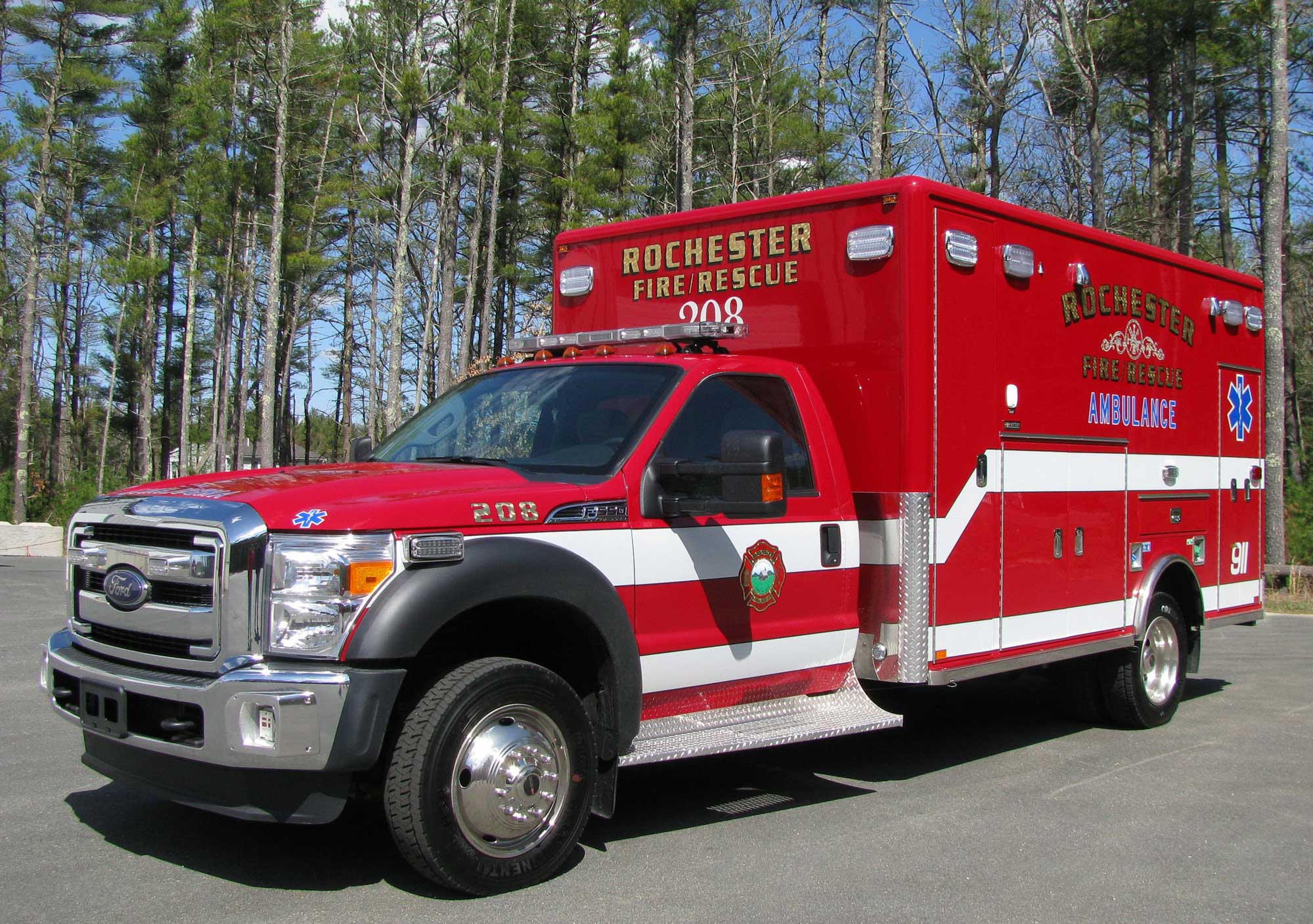 Rochester, MA - Horton Type I Ambulance 603 / Ford F-550 4x4