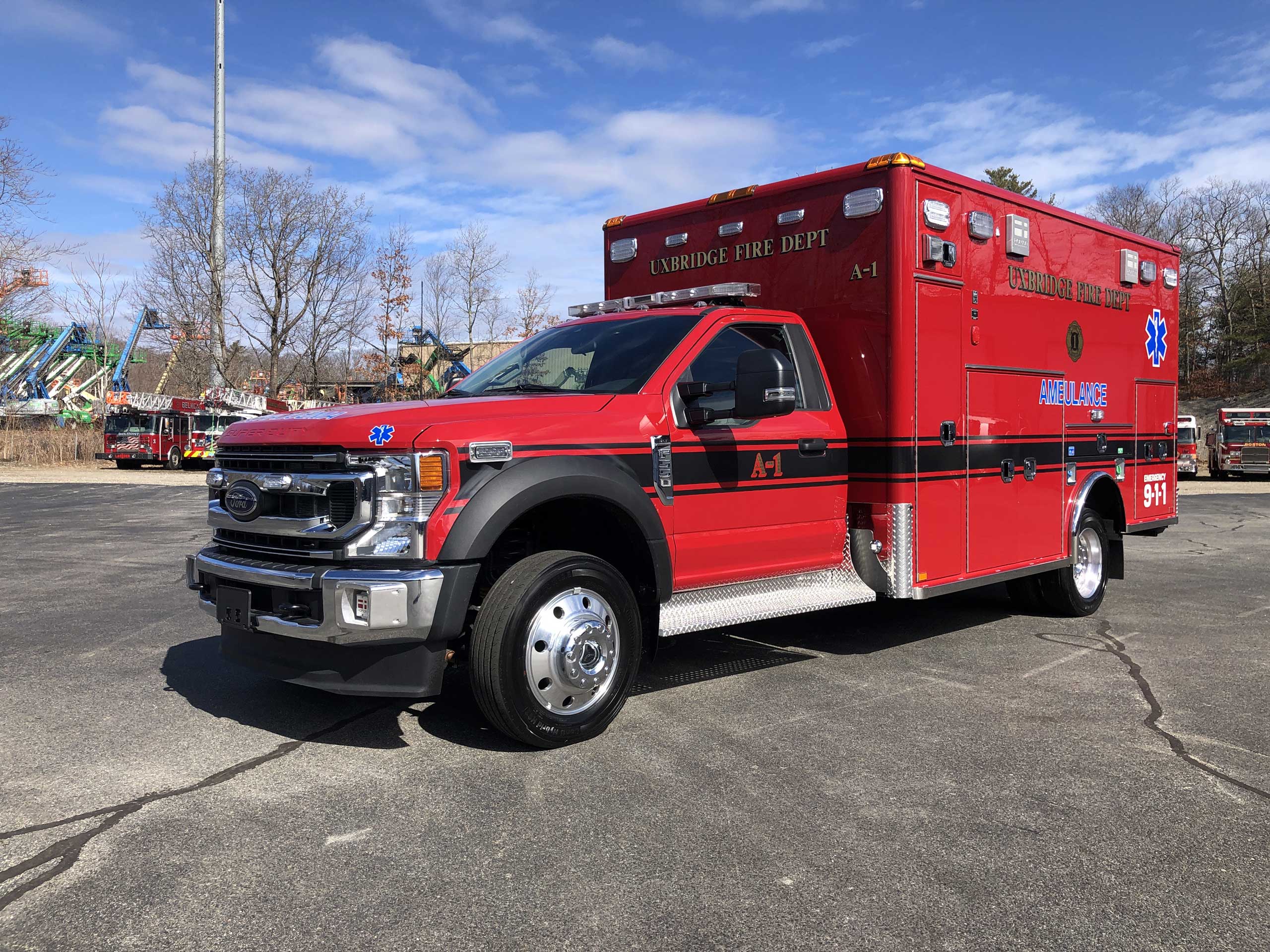 Uxbridge, MA - Horton / Ford F550 Type I Ambulance