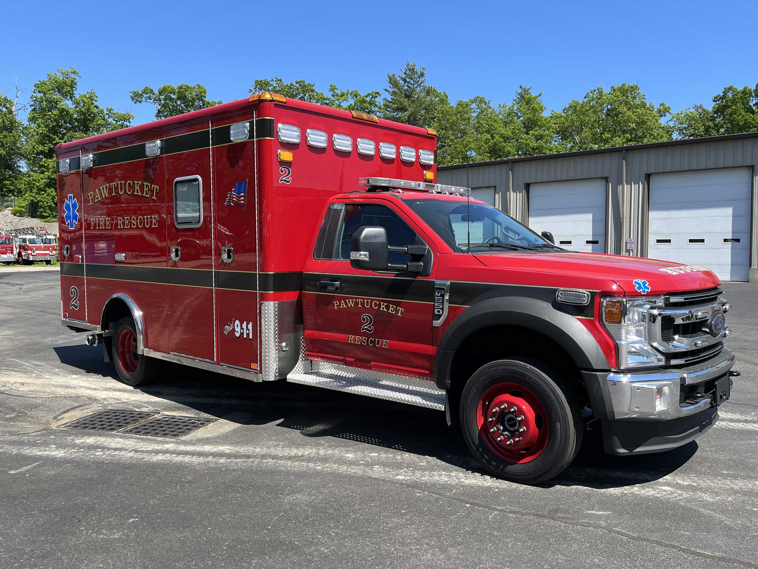Pawtucket, RI - Horton / Ford F550 Type I Ambulance