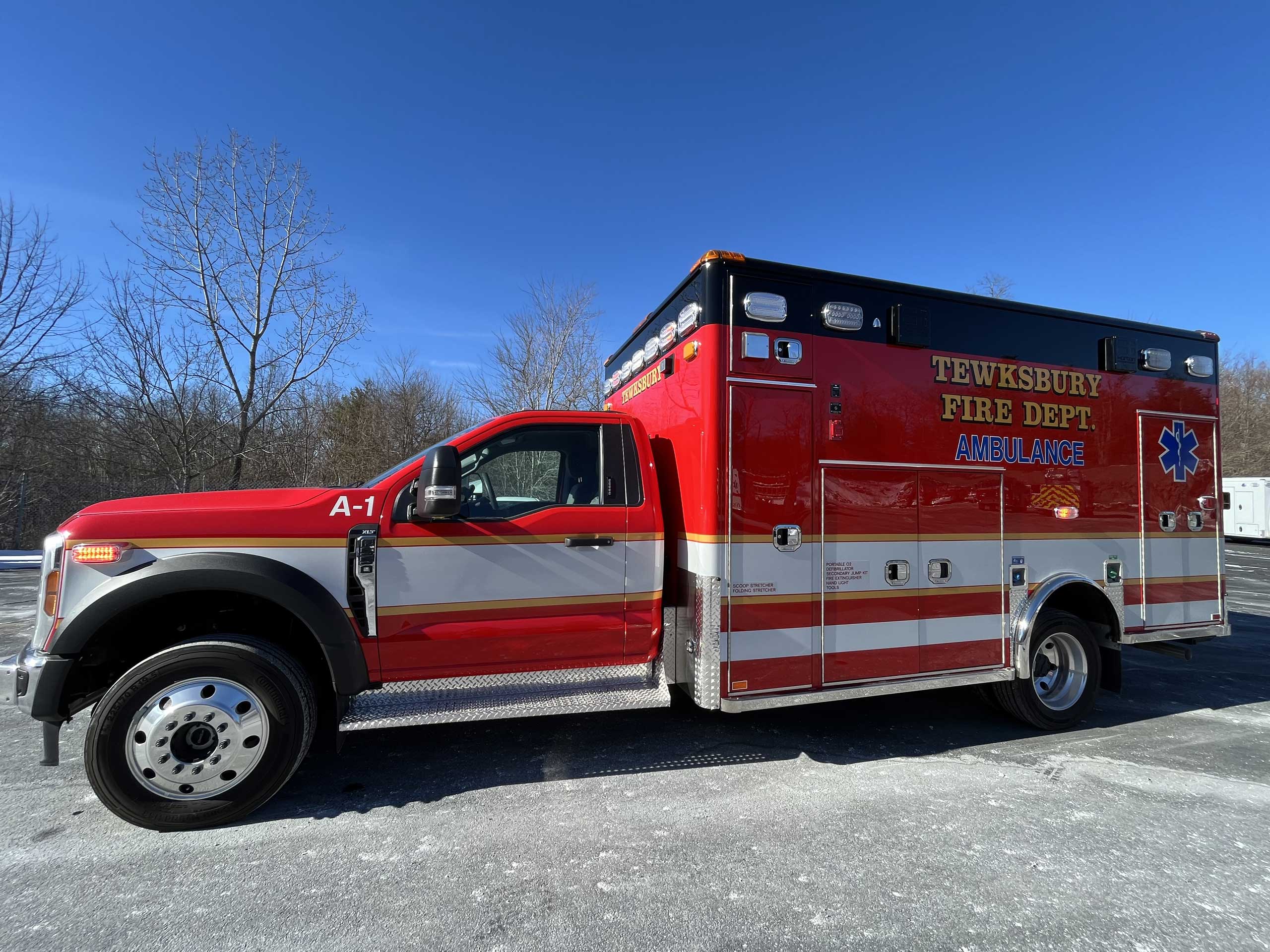 Tewksbury, MA – Horton / Ford F550 Type I Ambulance