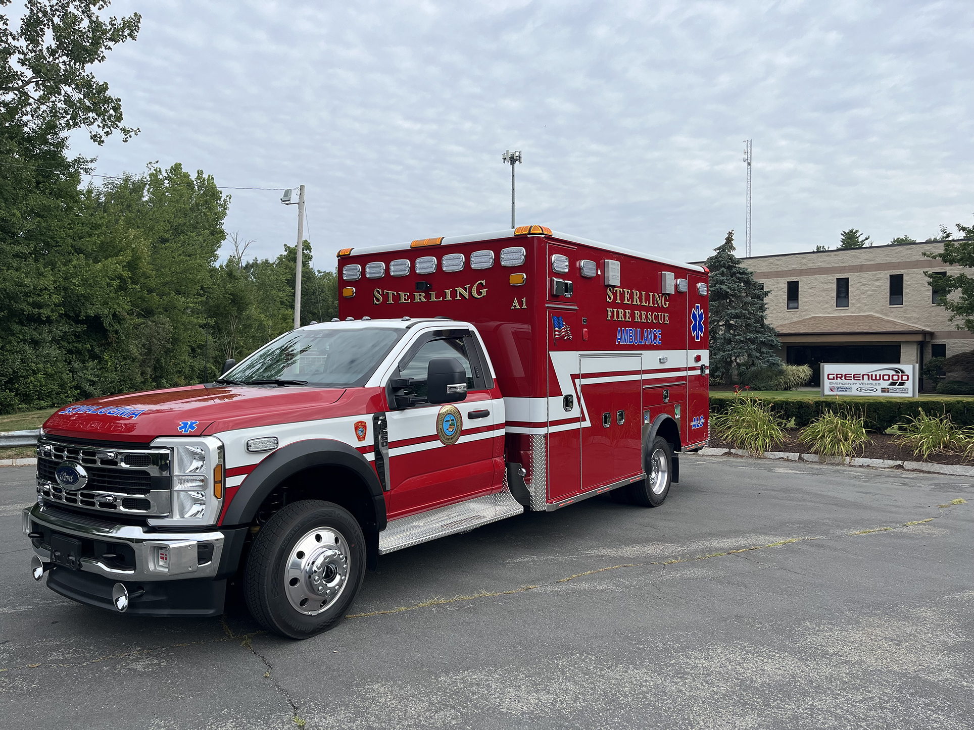 Sterling, MA – Horton / Ford F550 Type I Ambulance