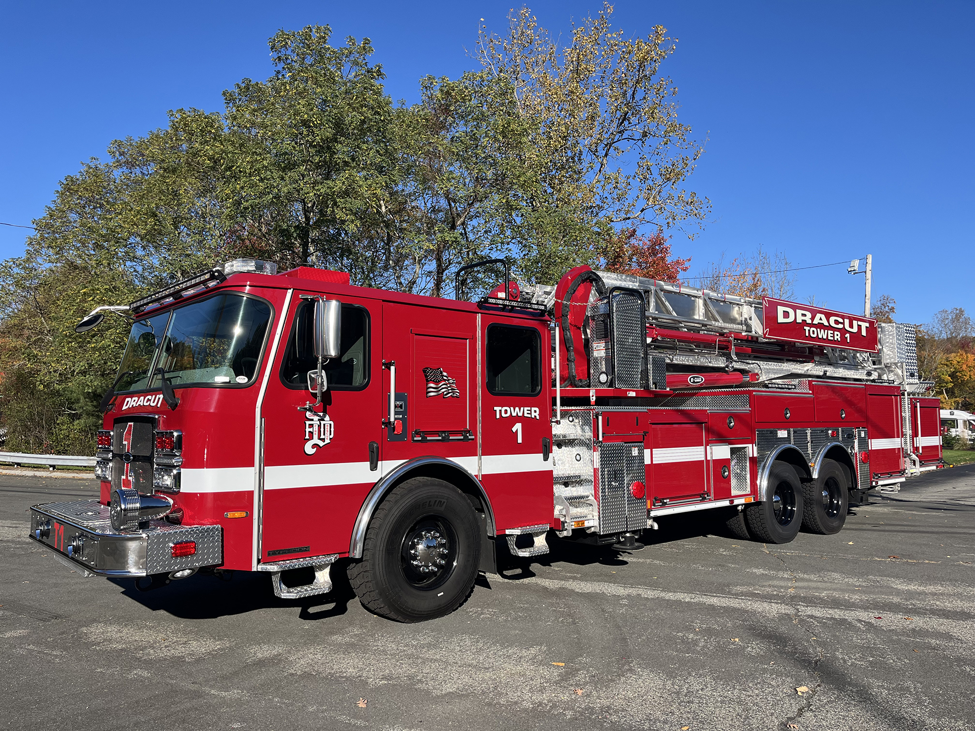 Dracut, MA – E-One 95’ Mid-Mount Platform