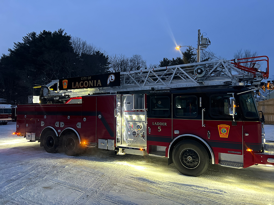Laconia, NH – E-One HR 100 Ladder