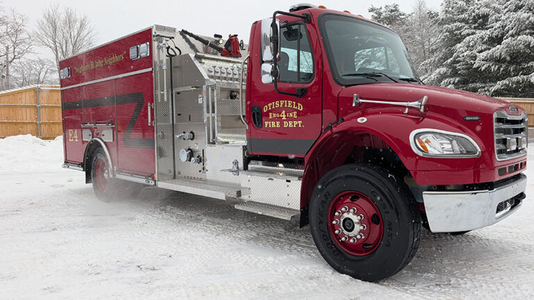 Otisfield, ME – E-One / Freightliner Pumper