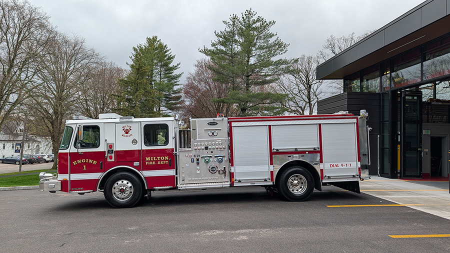 Milton, MA  - E-One Custom Side Mount Pumper