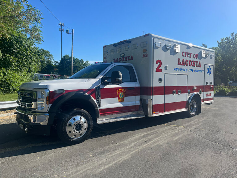 Laconia, NH – Horton / Ford F550 Type I Ambulance