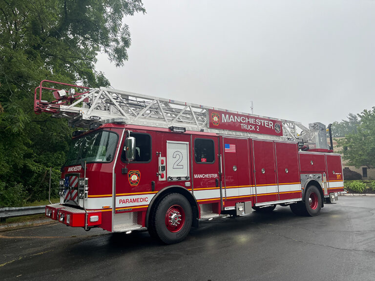 Manchester, CT – E-One HR100 Ladder