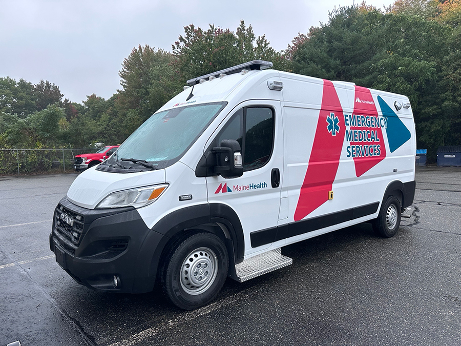 MaineHealth EMS – FR Conversions Dodge / Pioneer II Type I Ambulance
